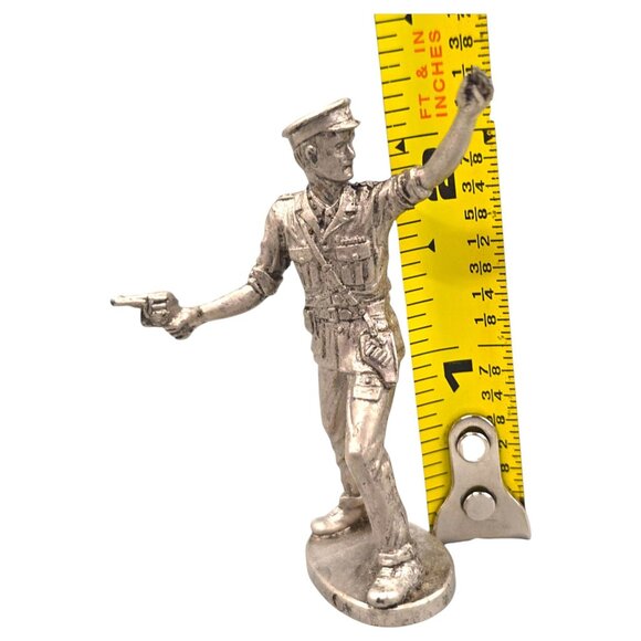 Vtg 1/32 British Military Soldier Figure Rifle Unpainted Metal Detailed - Picture 12 of 12